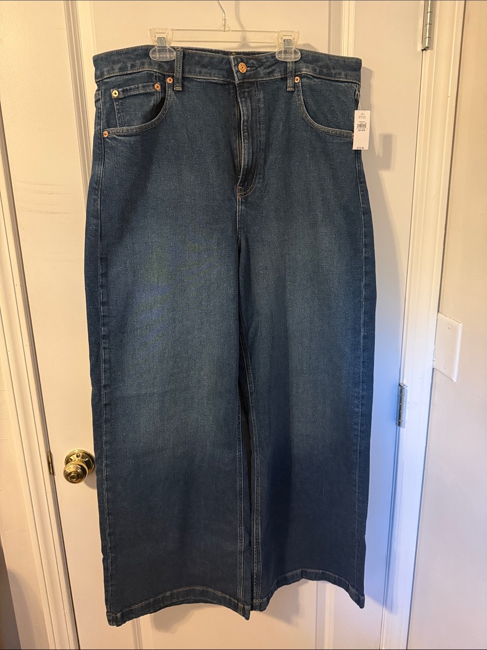 GAP Wide-Leg Jeans in Dark Blue Wash